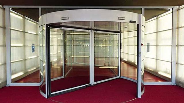 Beware of the revolving-door venture capitalist