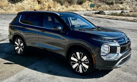 Mitsubishi’s Outlander refresh adds luxury feel without luxury price